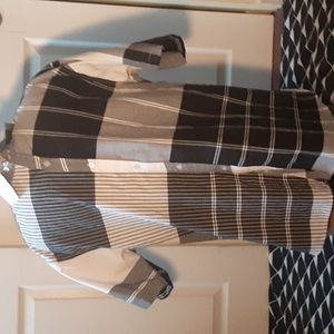 STREET RULES,BLACK, WHITE  & GRAY .BUTTON FRONT SHIRT XL